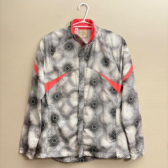 Saucony Black & White Circular Print Running Jacket w Coral Accents – Size Small - Picture 2 of 15